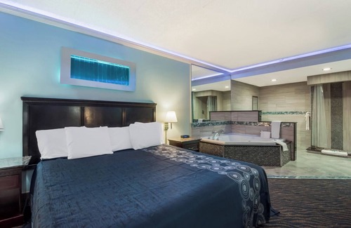 Ogontz Campus Hotel | Knights Inn Philadelphia