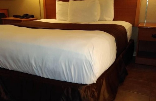 San Antonio Hotel | Knights Inn San Antonio near Frost Bank Center