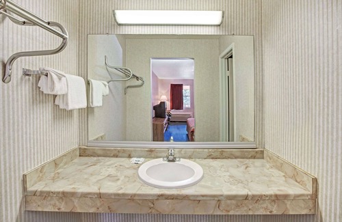 South Houston Hotel | Knights Inn South Houston