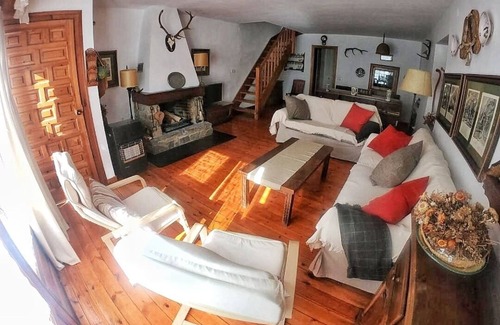 Arties House | KNOCKING AT MOUNTAIN HOUSE IN ARTIES-ARAN BAQUEIRA-VALLEY