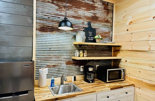 Mountain View Cabin | Knotty Squirrel Unit 9 Standard King Suite