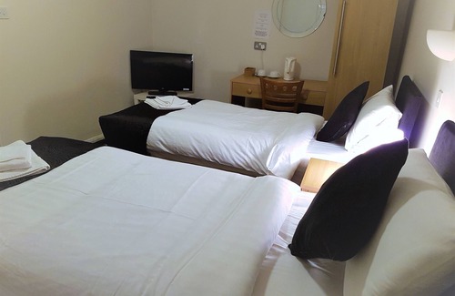 Knowesgate Hotel | knowesgate hotel twin room