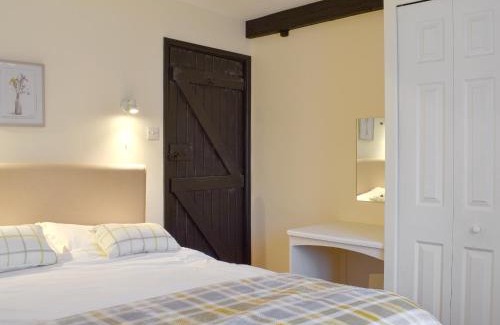 Bicton House | Knowle Cottage