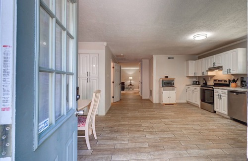 Rivertrace House | Knoxville Airport 5BR/4BA Home, Perfect for Groups