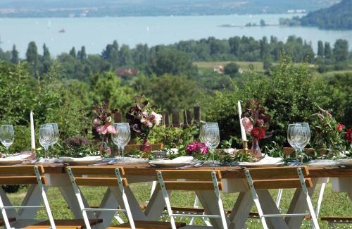 Balatonfured House | Koczor Winery & Guesthouse