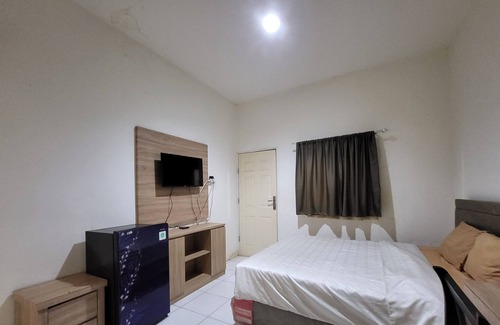 Kebayoran Lama Hotel | Koen Panorama by NamRoom