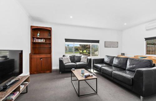Silver Sands House | Kokomo - Silver Sands - C21 SouthCoast Holidays