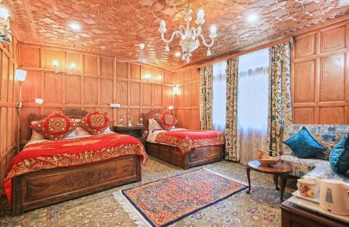Dal Lake Hotel | Kolu Group Of Houseboats