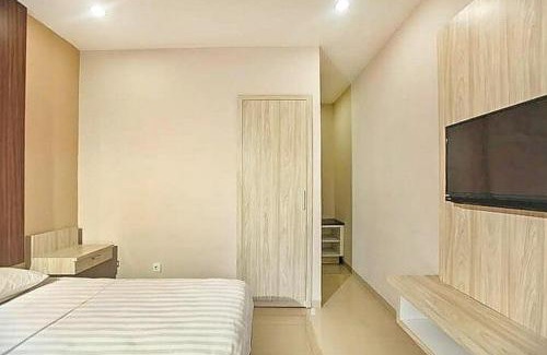 Sunset Road Hotel | KoolKost near Sunset Road Seminyak - Minimum Stay 30 Nights