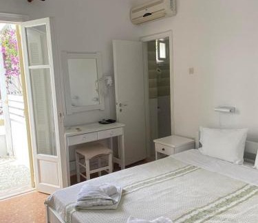 Antiparos Hotel | Korali Hotel