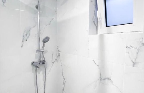 Nea Alikarnassos Apartment | KORE x LITHOS