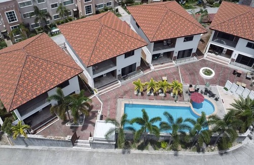 Clark Freeport Condo | Koregon Condo & Villa