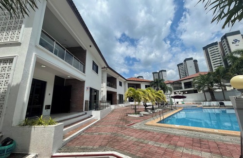 Clark Freeport Condo | Koregon Condo & Villa