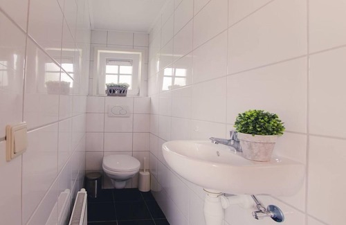 Municipality of Rijssen-Holten Resort | Korhoen 4 persons - Two Bedroom Resort, Sleeps 4