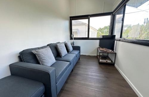 East Brisbane Apartment | KozyGuru East Brisbane 3B APT