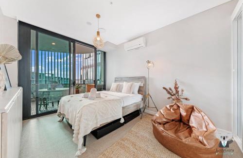 Wentworth Point Apartment | KozyGuru/Wentworth Point/2 Beds + Free Parking