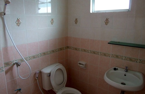 Talat Khwan Hotel | KPH Apartment