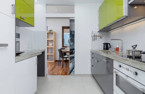 Krakow Apartment | Kraków Błonia Apartment by Renters