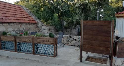 Lozovac Apartment | Krka Waterfalls Stonehouse Roko