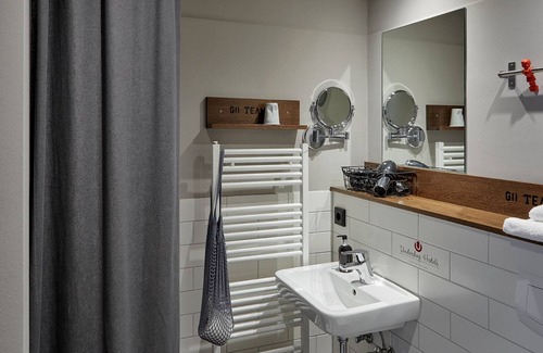 Tonndorf Hotel | KRÖGER by Underdog Hotels