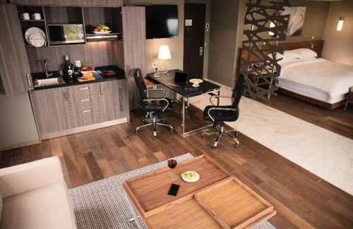 Coyoacan Hotel | Krystal Grand Suites Insurgentes