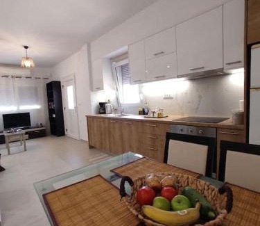 Agios Nikolaos Town Apartment | Krystalenia's Grove House