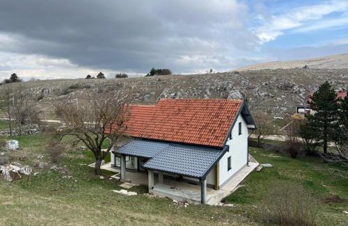 Canton 10 House | Kuća za odmor Rosa