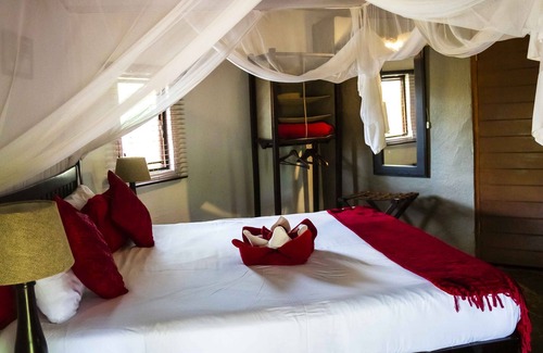 Maruleng Cabin | Ku Sungula Safari Lodge