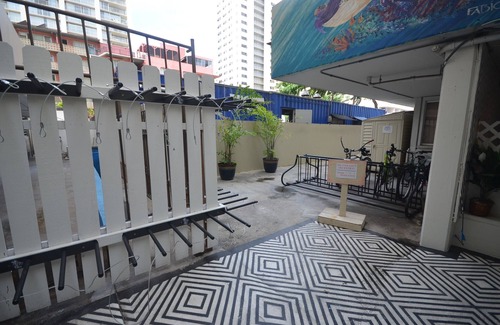 Honolulu Apartment | Kuhio Village 810A KING Studio, Waikiki Ocean View!