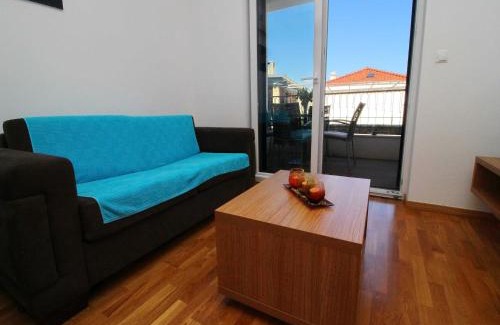 Drace Apartment | Kula Fancy Apartments - One-Bedroom Apartment with Terrace Ground Floor A1