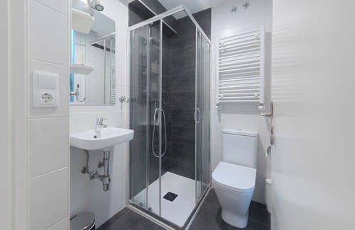 Santiago de Compostela City Centre House | Kumano Kodo by Como en Casa
