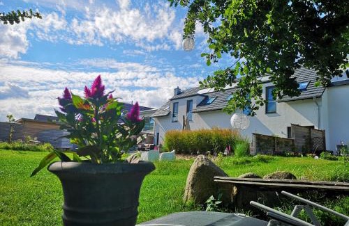 Basthorst House | Kunst Pension Frahm