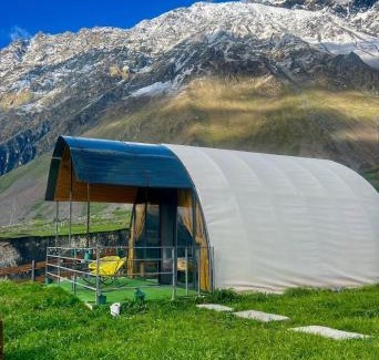 Stepantsminda Ski Chalet | Kuro Glamping