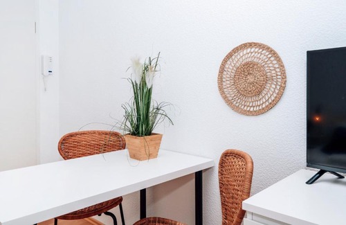Stadtkern Apartment | Kurzzeitglück 24h Self Check-In E02