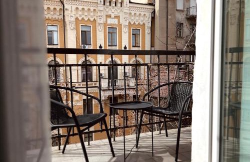 Afanasivsʹkyy Yar Apartment | Kyiv Panna Apartment