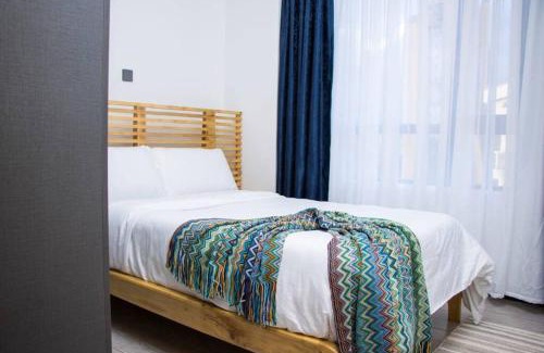 Kilimani Apartment | Kyllan Homes - 2brm- near Yaya Center (Staroot)