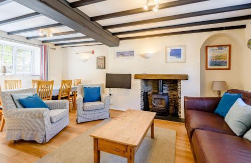 Aberdovey House | Kynaston Cottage