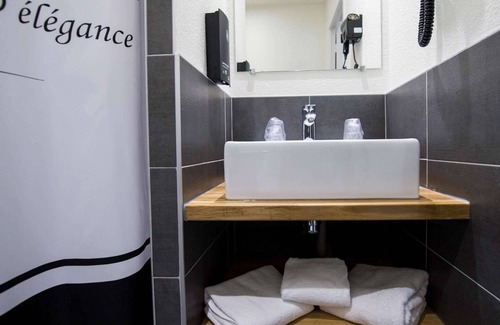 Villenave-d'Ornon Hotel | KYRIAD BORDEAUX SUD - Villenave d'Ornon