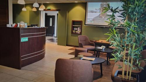 Arveyres Hotel | Kyriad Libourne Saint Emilion