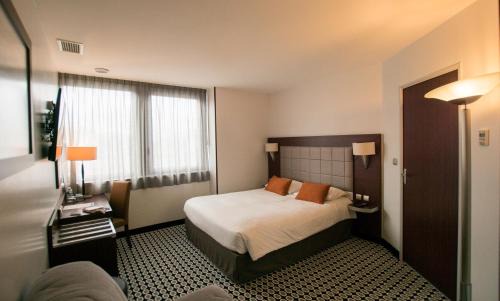 Limoges Hotel | Kyriad Limoges Centre Gare - Atrium