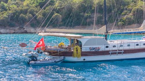 Bodrum City Center Boat Rental | Lıfe ıs lıfe