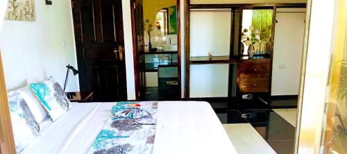 Mahe Island Apartment | L'échappée du Cap - Spacious Self Catering Apartment