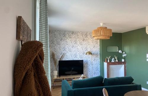 Perigueux Apartment | L'écrin vert - Wifi - Netflix - Climatisation - Parking Gratuit