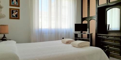 Spicchio-Sovigliana House | L'Alloggio di Anna Maria Camera con bagno privato
