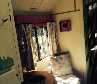 Plan-de-la-Tour Bed & Breakfast | L'Amandari - Chambres d'hôtes