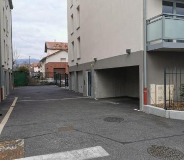 Aix-les-Bains Apartment | L'AQUAE - Parking - Wifi - Netflix