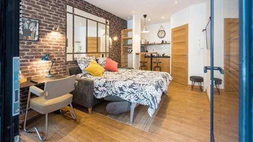 Nord - Gare Apartment | L'Atelier velours