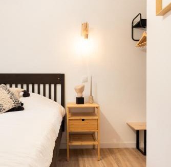 Foz do Douro Apartment | L'Atelier - Warm Porto Loft