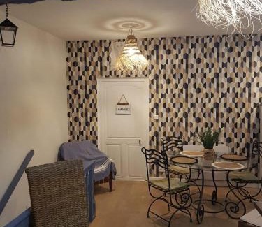 Tournus Apartment | L'Auberge du Docteur Privey - Free & secure Park Bike - Voie Bleue