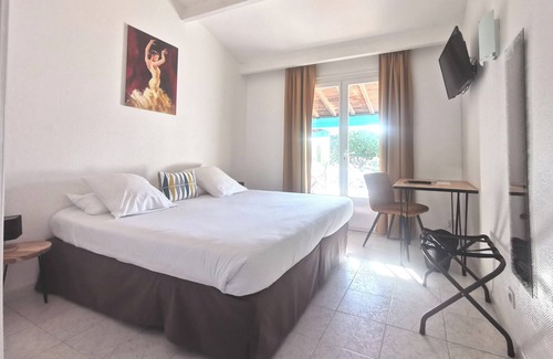 Saintes-Maries-de-la-Mer Hotel | L'Auberge Camarguaise